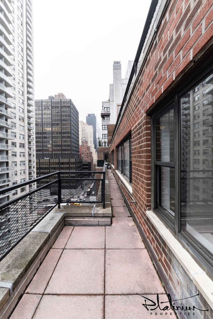  East 56th Street - Photo 12