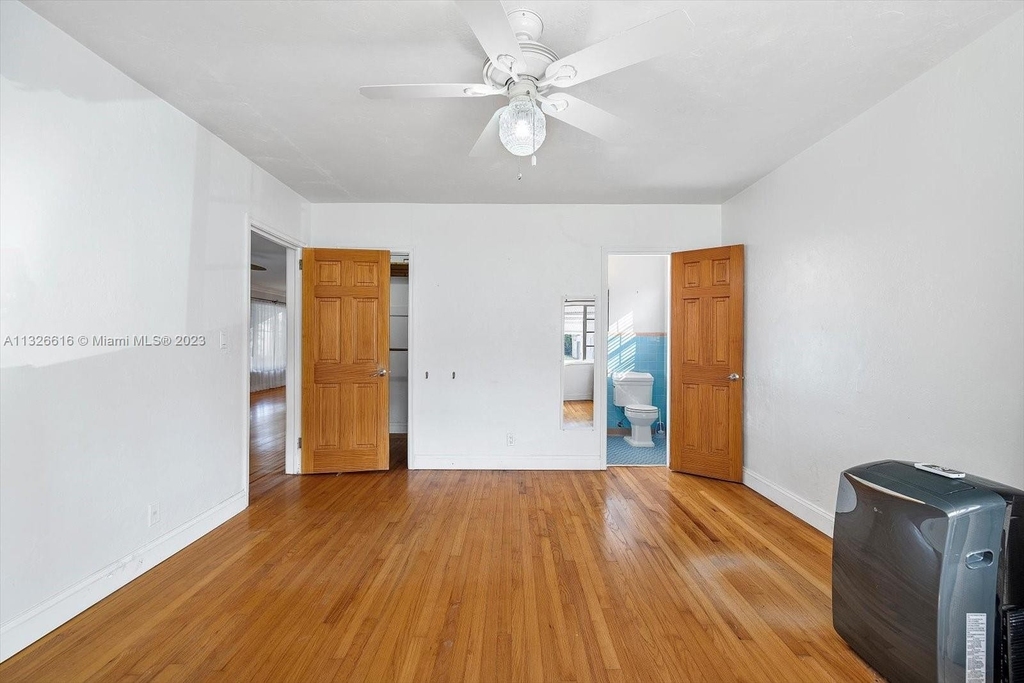 817 Surfside Blvd - Photo 17