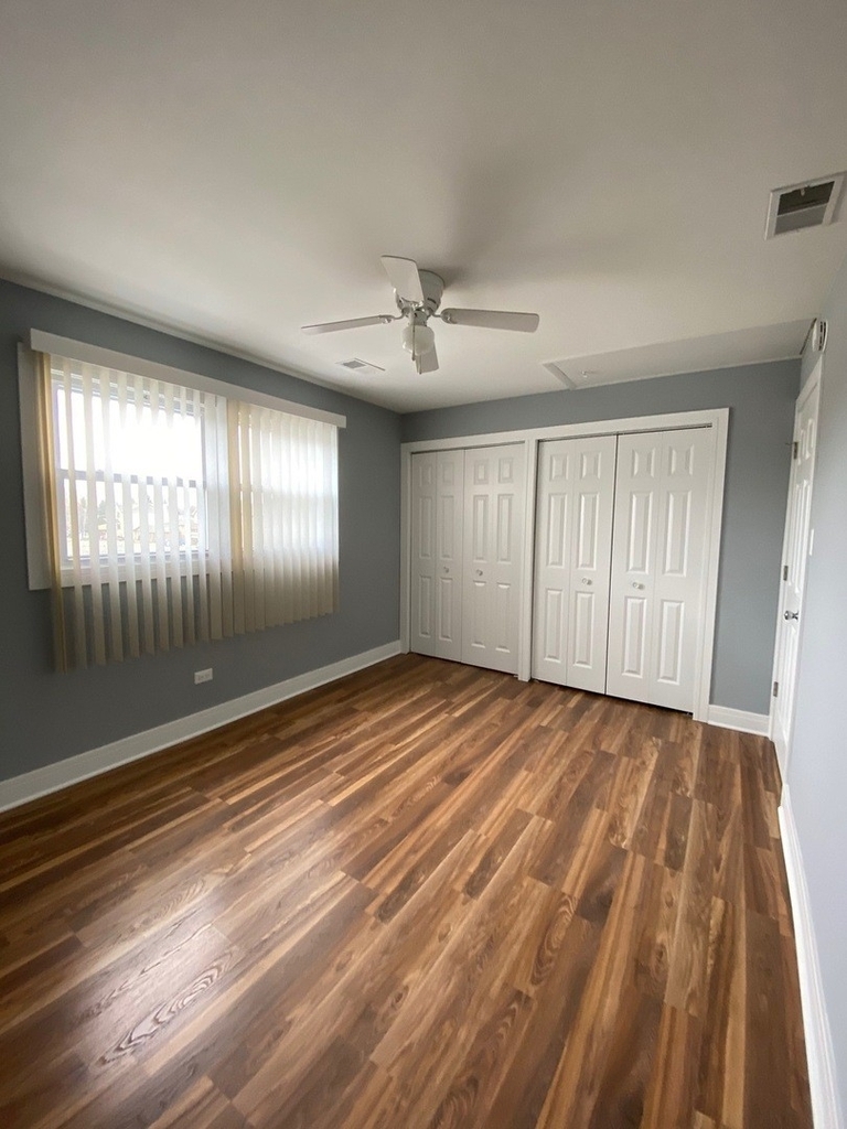 10608 S 83rd Court - Photo 14