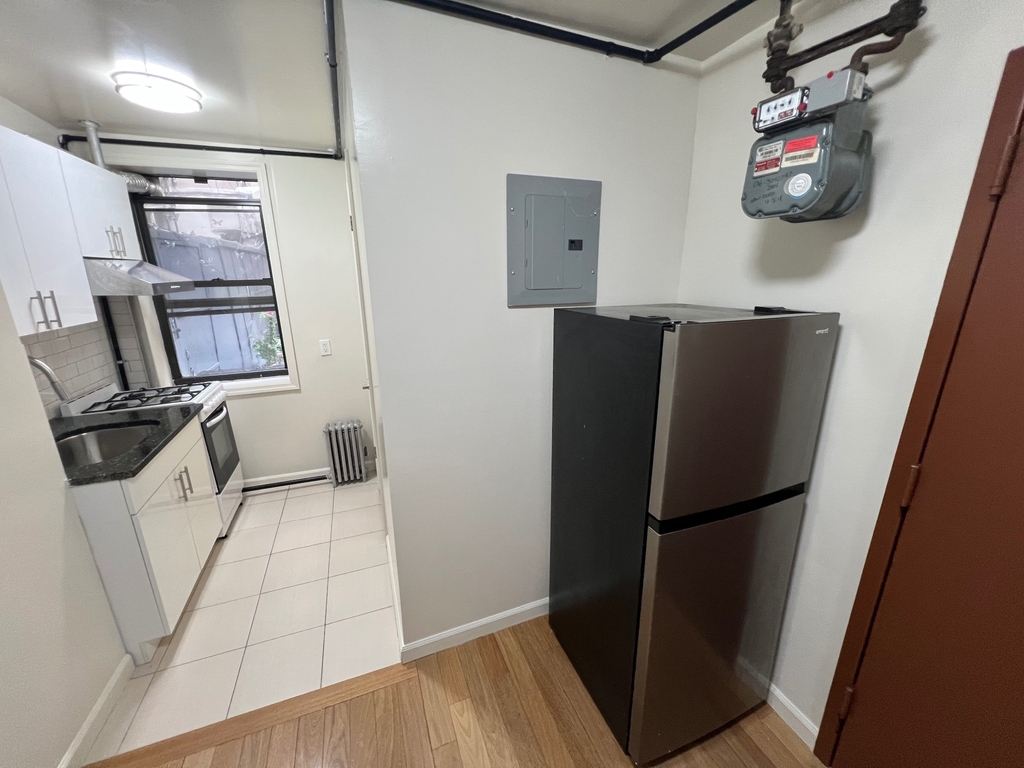 169 Hester Street - Photo 2