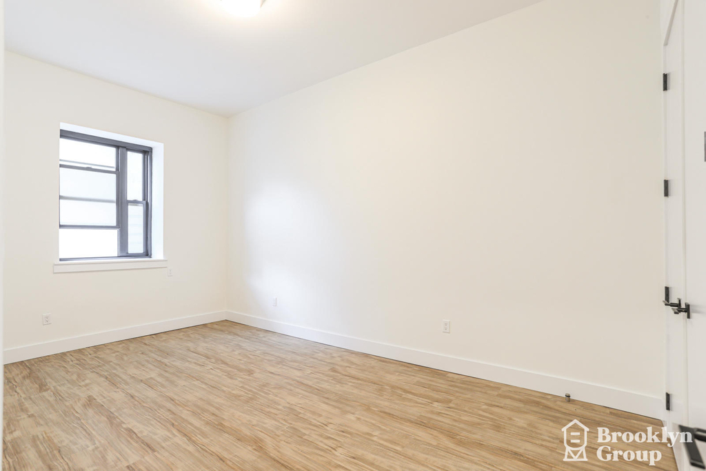 781 Washington Avenue - Photo 8