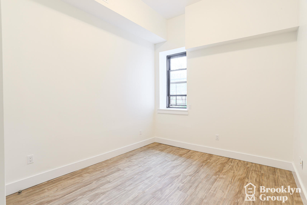 781 Washington Avenue - Photo 6