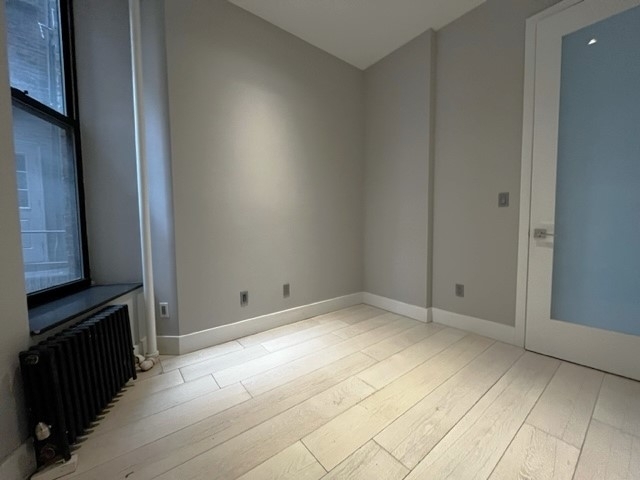 330 East 35th Street - Photo 5