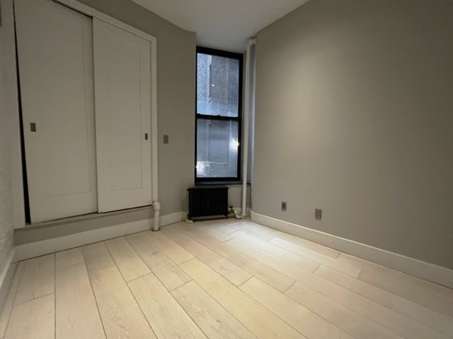 330 East 35th Street - Photo 4