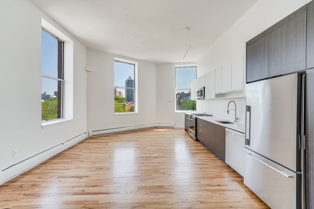 275 Park Avenue - Photo 1