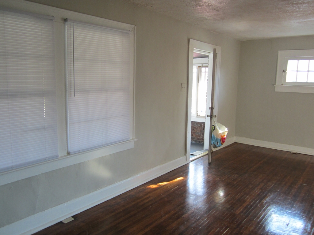 4226 Winthrop Avenue - Photo 10