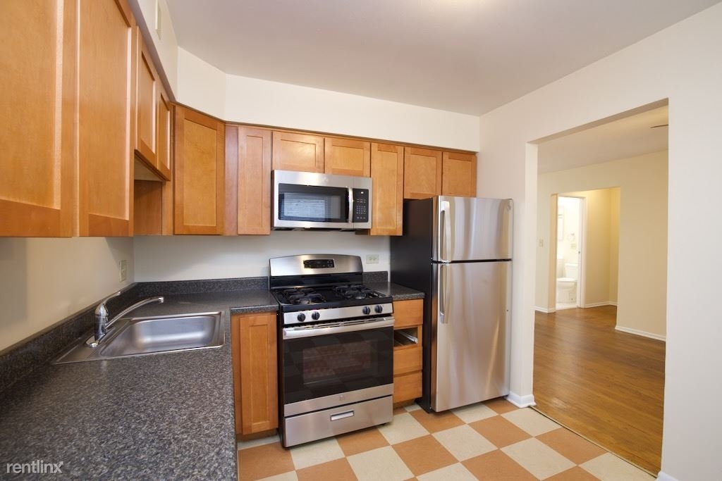 1644 W. Sherwin, Unit 4b - Photo 2