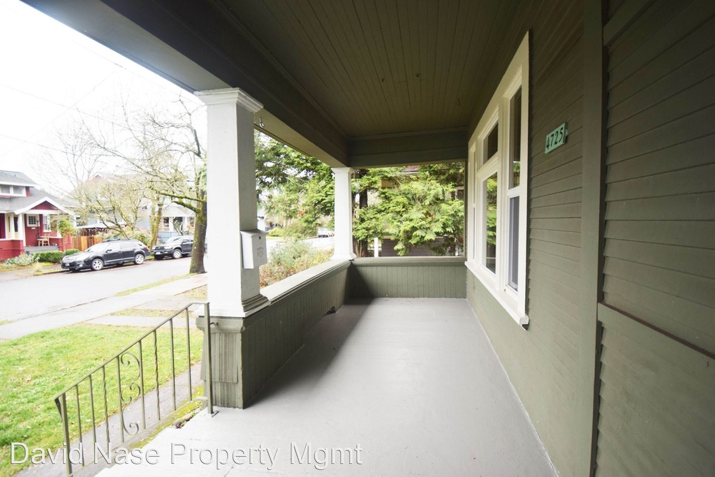 4725 Ne 18th Ave. - Photo 8