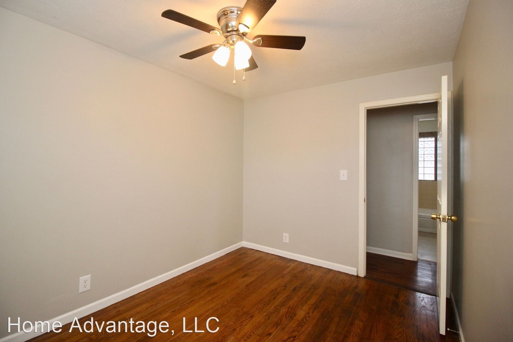 4800 Fury Way - Photo 10