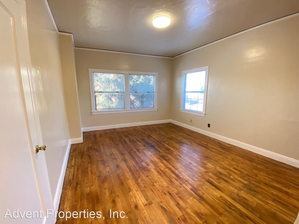 381 Oakland Avenue - Photo 1