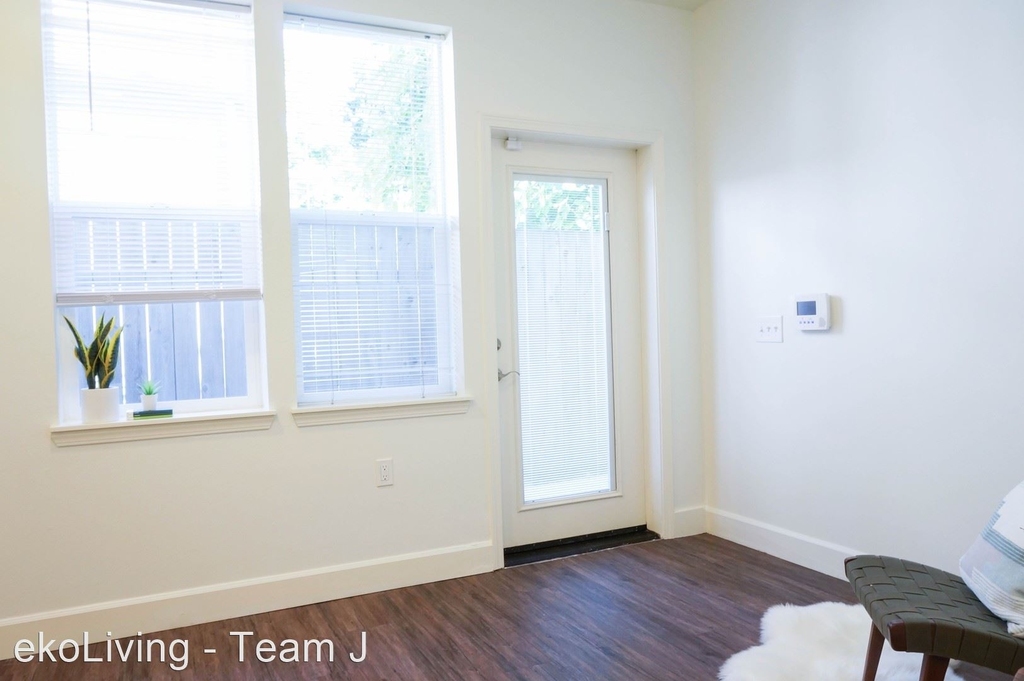 3724 N Vancouver Ave - Photo 4