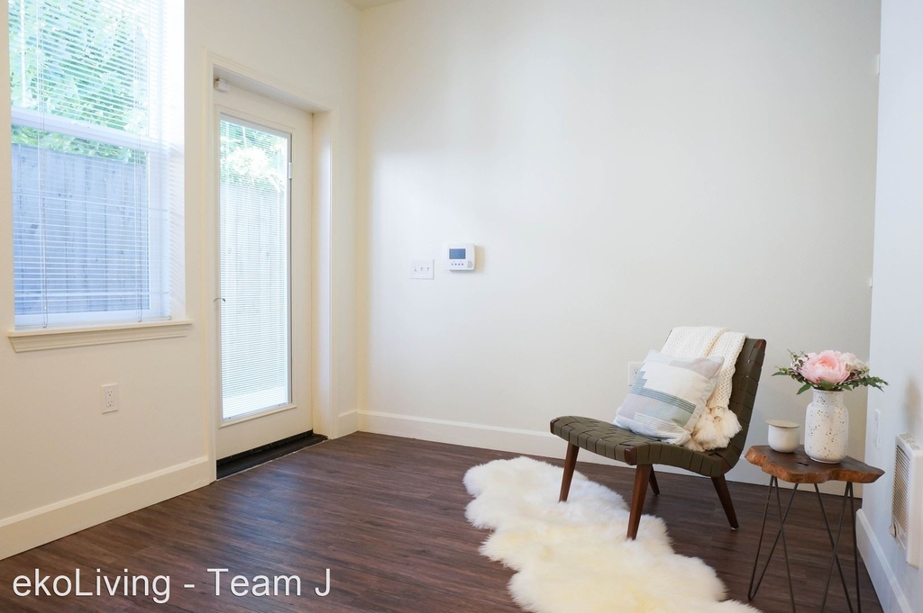 3724 N Vancouver Ave - Photo 5