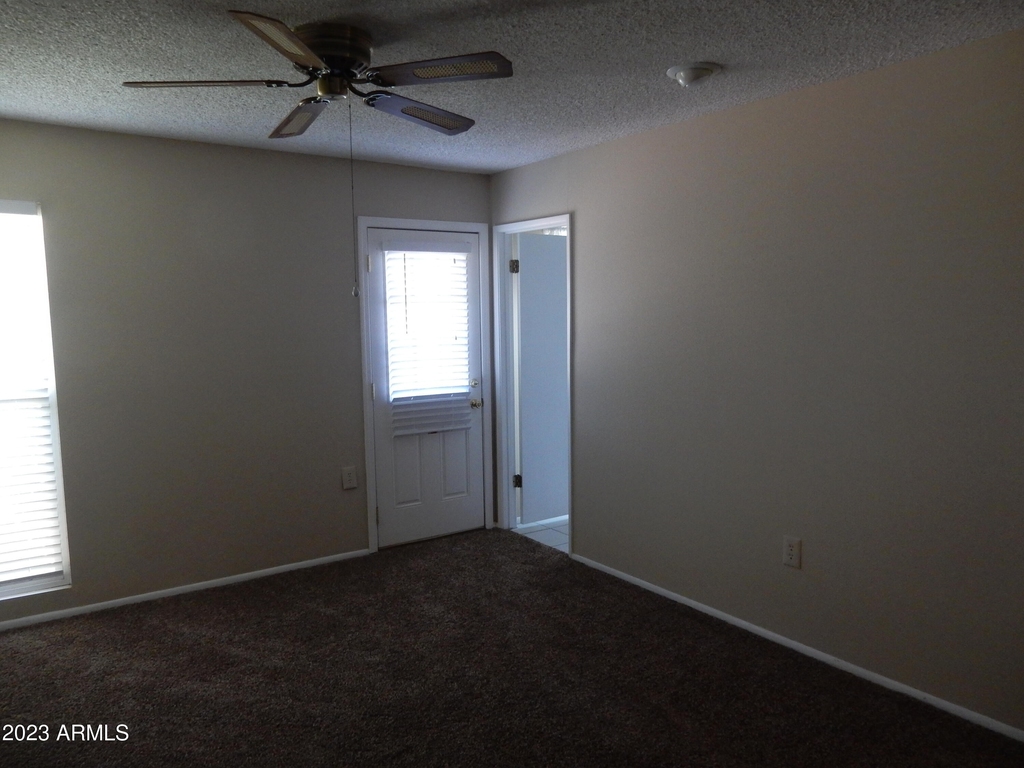 9309 W Glen Oaks Circle - Photo 13