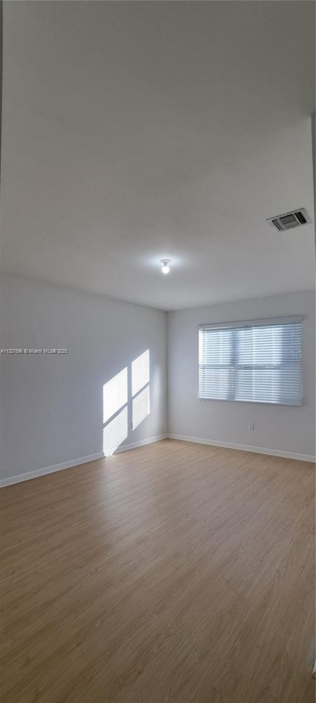 11510 Sw 238th Ter - Photo 5
