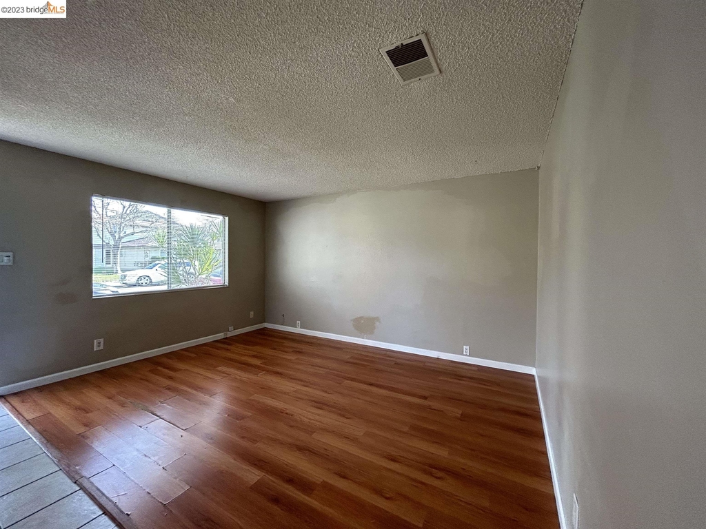 2208 Peppertree Way - Photo 1