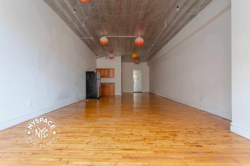1087 Flushing Avenue - Photo 4