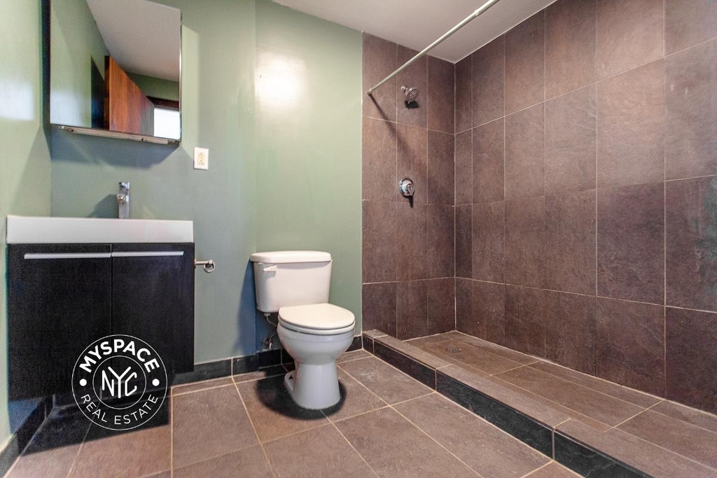 1087 Flushing Avenue - Photo 5