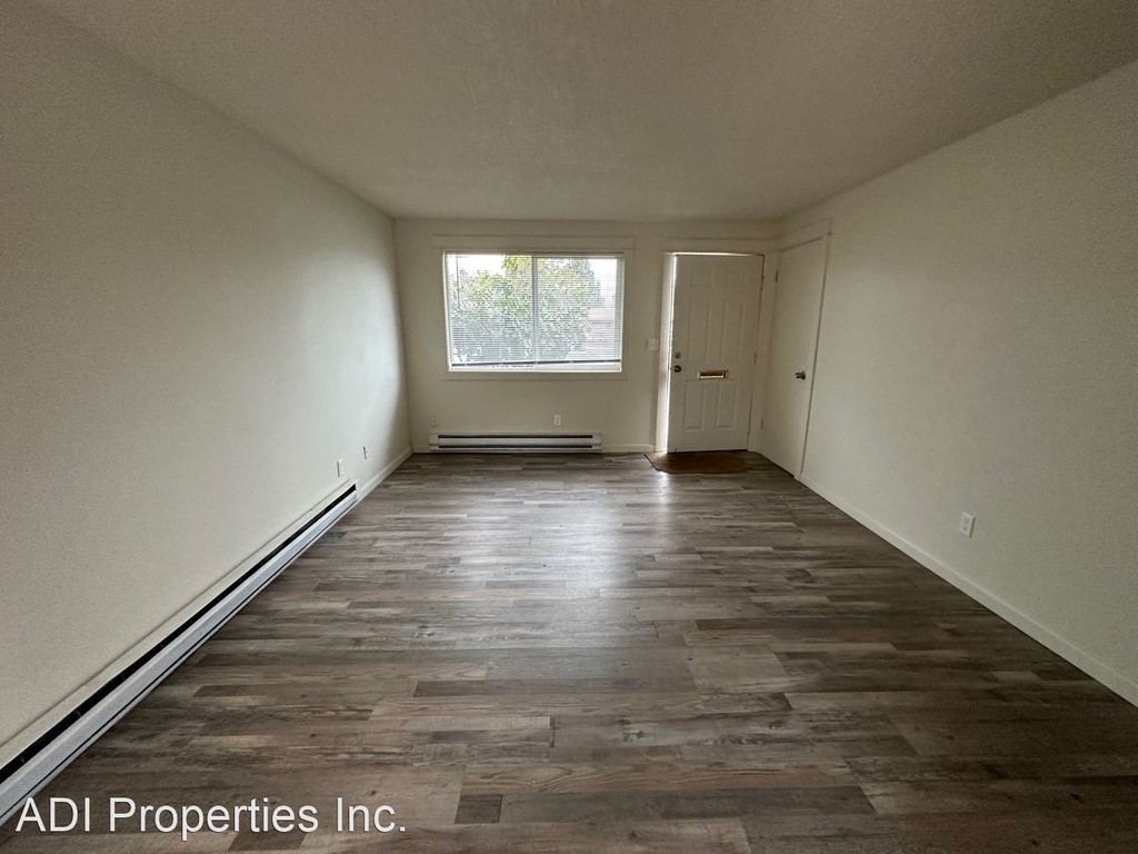 22920 Ne Halsey St #9 - Photo 2