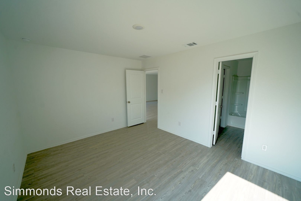 8810 Barrow Path - Photo 19