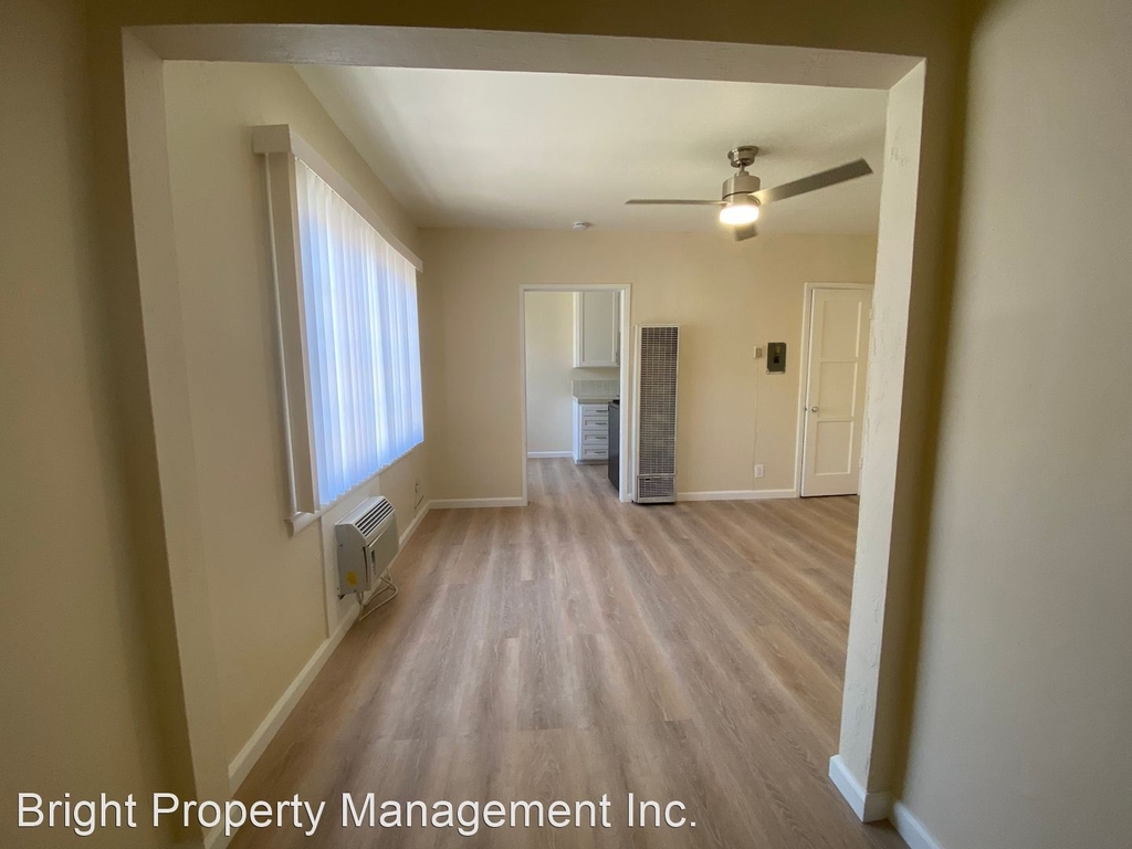 1709 Capitol Avenue - Photo 3