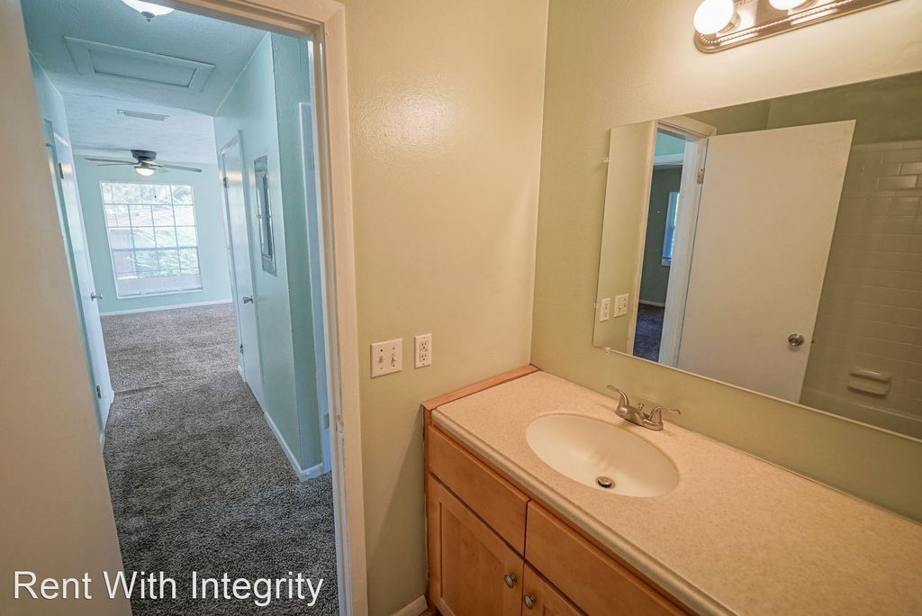 2304 Hartsfield Court Apt. B - Photo 16