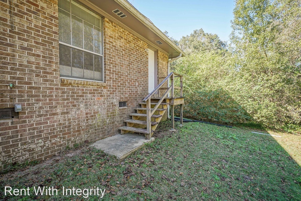 2304 Hartsfield Court Apt. B - Photo 28