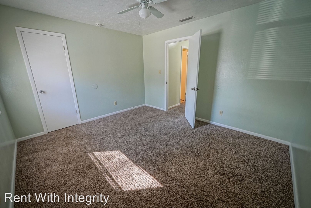 2304 Hartsfield Court Apt. B - Photo 12