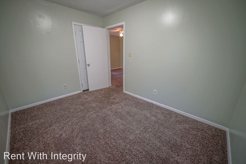 2304 Hartsfield Court Apt. B - Photo 25