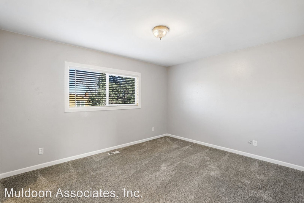 1015 Vondelpark Dr - Photo 48