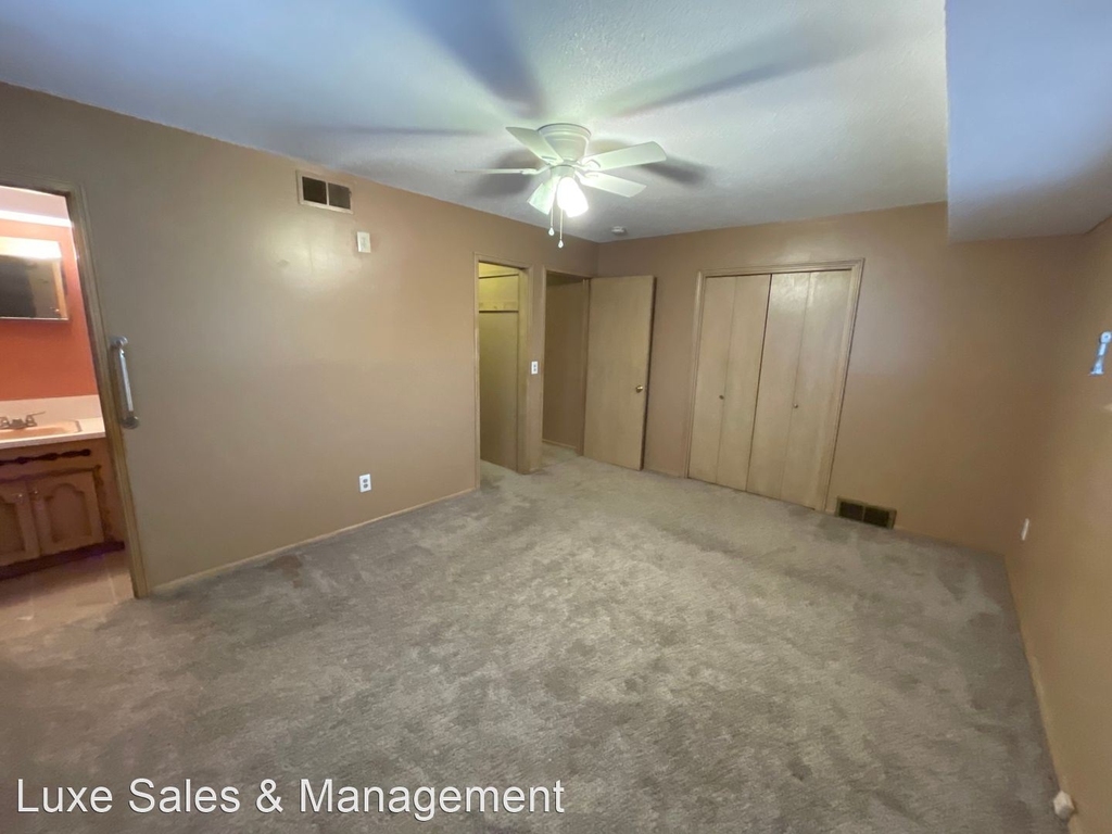 712 Ne 61st Street - Photo 22