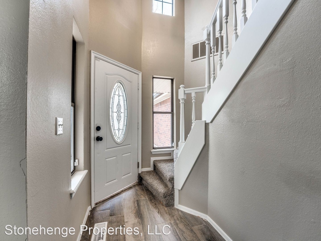 3401 Pathway Cir - Photo 1