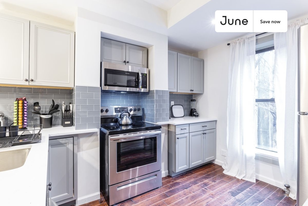 650 Ninth Avenue - Photo 1