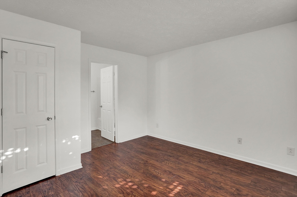 11783 Esty Way - Photo 6