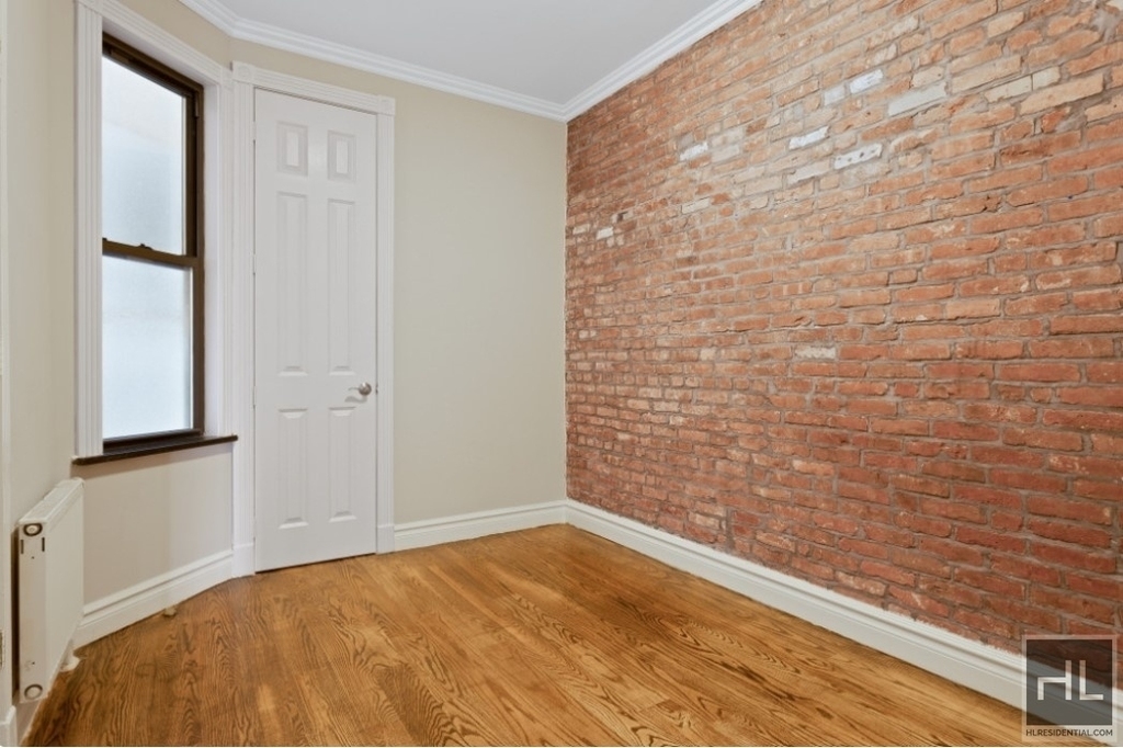 202 East 13th Street - Photo 5