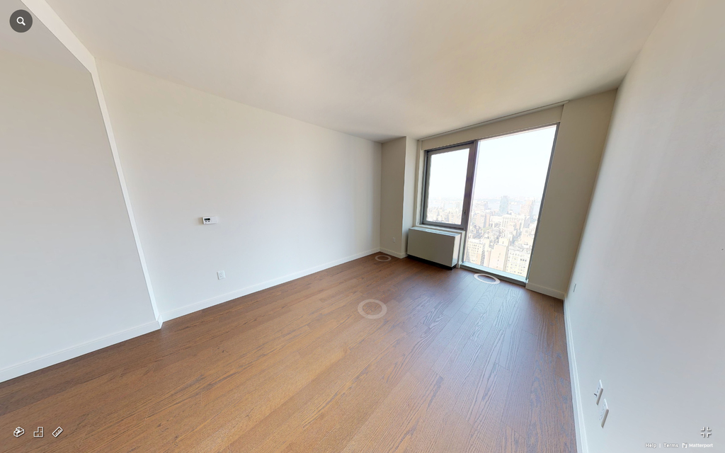 100 West 31st Street - Photo 7