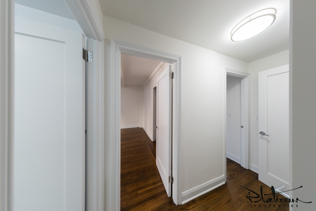 25 West 68th Street - Photo 8