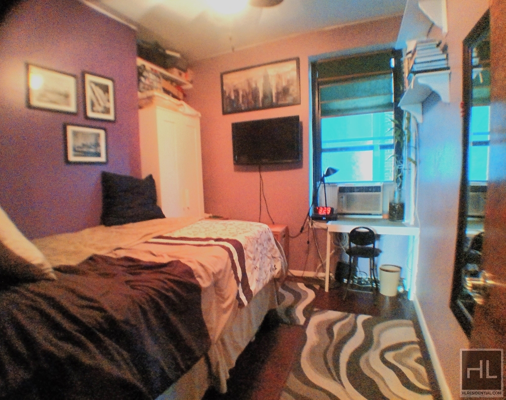 55 Avenue C - Photo 4