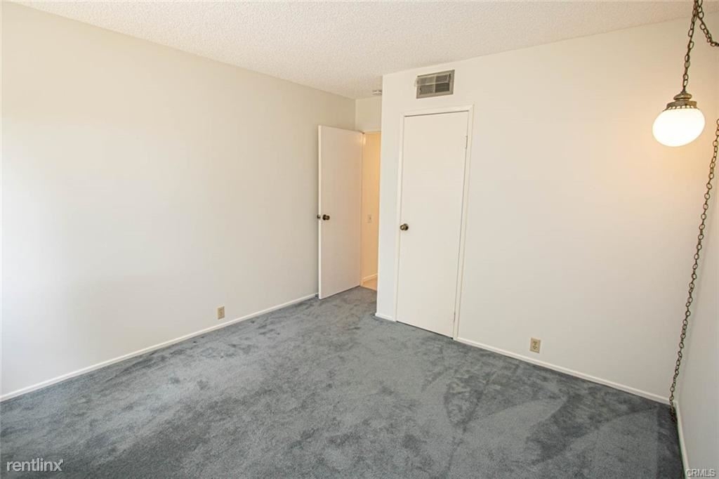 25282 Pacifica Ave - Photo 3