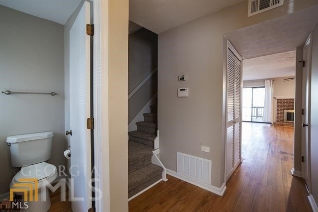 689 Stratford Green - Photo 7