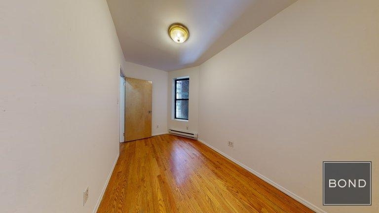 439 West 51 Street - Photo 6