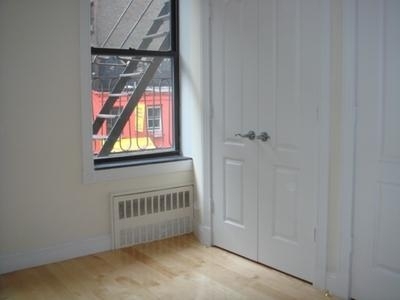 East 25th Street - Photo 1