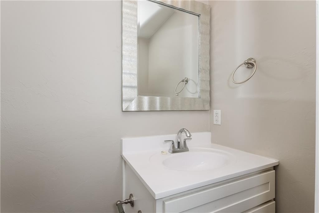 1005 Sw 24th Street - Photo 13