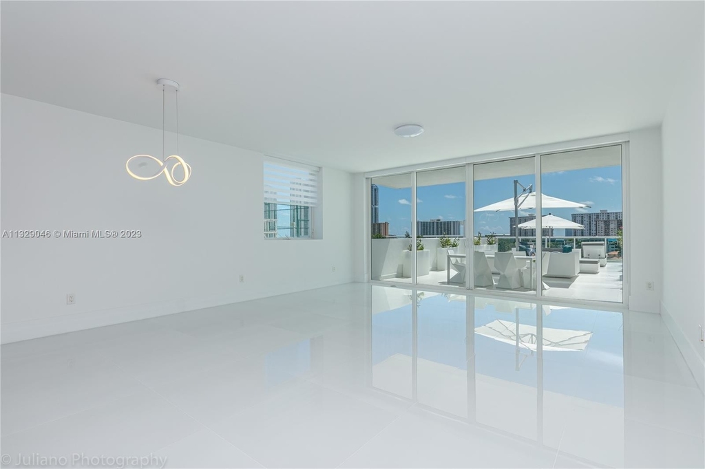 400 Sunny Isles Blvd - Photo 7