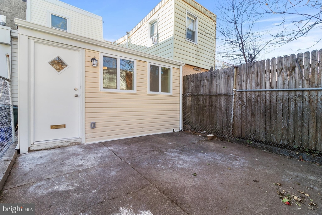 2347 E Sergeant Street - Photo 13