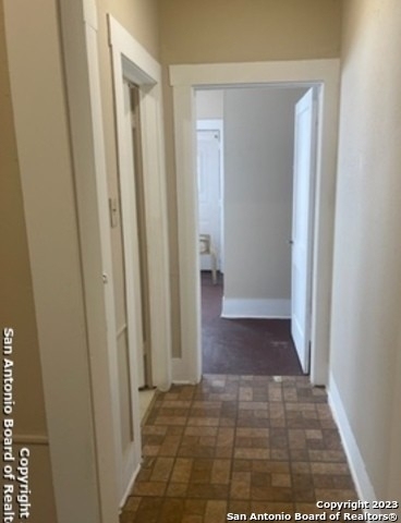 1126 Essex St - Photo 10