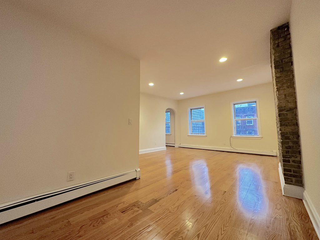 482 West Broadway - Photo 3