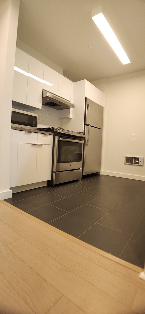 55 Hoyt Street, Unit 15S - Photo 6