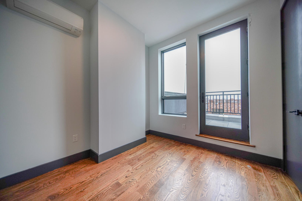 148 Bleecker Street - Photo 4