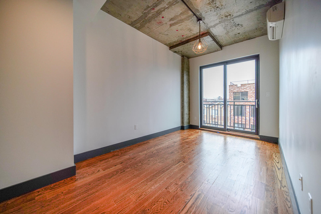 148 Bleecker Street - Photo 2