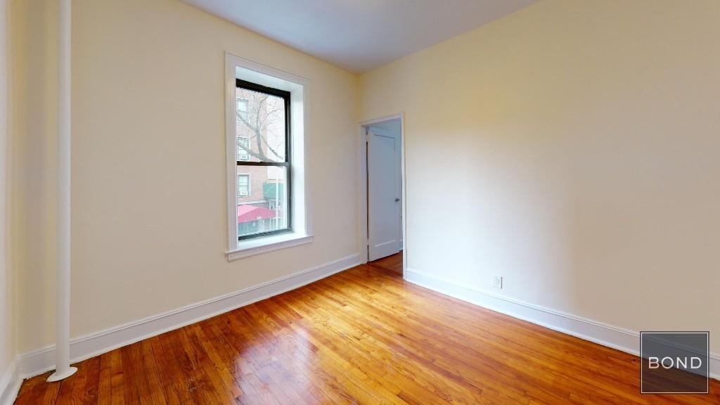 243 East 38th Street - Photo 2